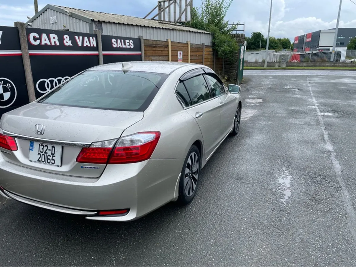 Honda Accord Daa-cr6 4DR Auto - Image 4