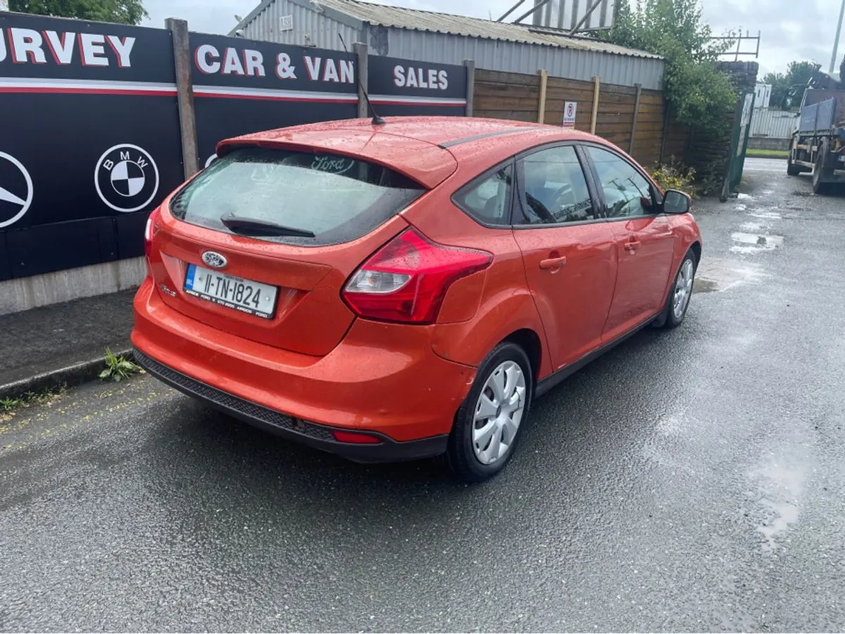 Ford Focus Edge 1.6 Tdci 95ps 5speed 5DR 4DR - Image 4