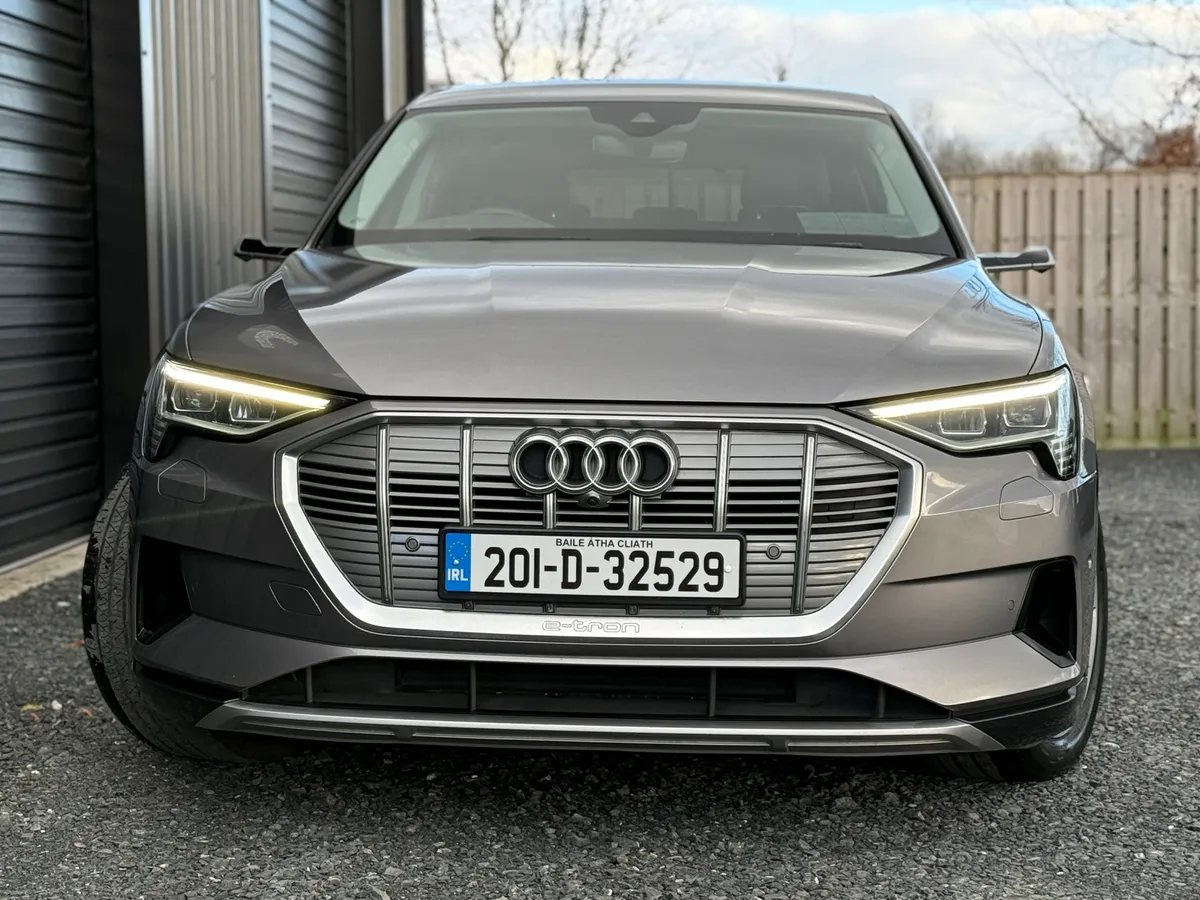 201 Audi E-tron 55 Quattro Long Range - Image 2