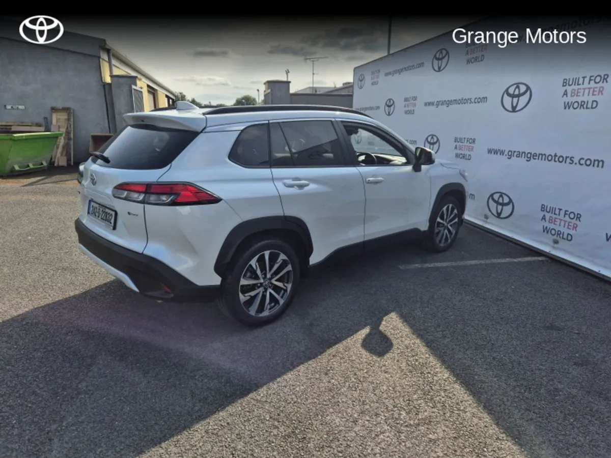 Toyota Corolla Cross 2.0 SOL 5dr high Spec - Image 2