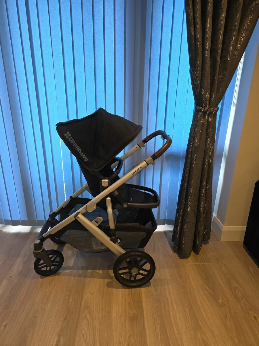 Uppababy vista Full set Immaculate - Image 2