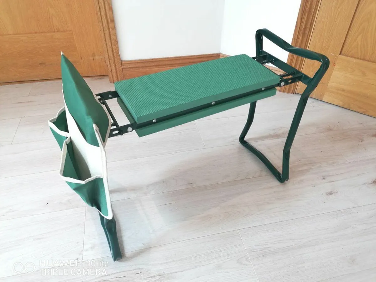 Garden kneeling chair Free Delivery - Image 1
