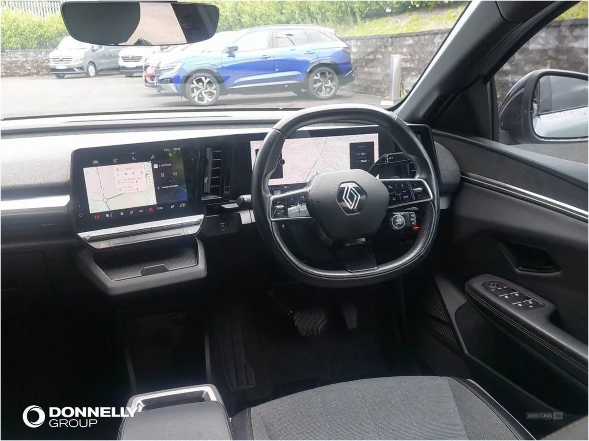 Renault Megane E-tech Ev60 160kW Techno 60kwh Opt - Image 4