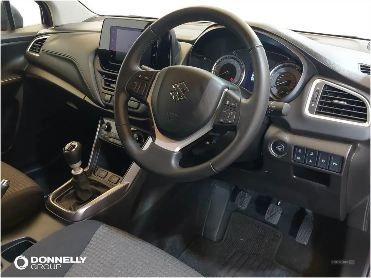 Suzuki S-CROSS 1.4 Boosterjet 48V Hybrid Motion 5 - Image 4