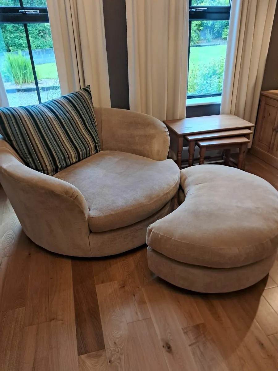 Swivel chair and foot stool - Image 2