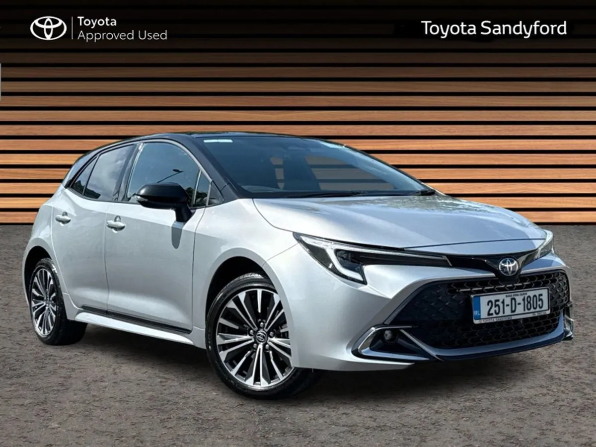Toyota Corolla Luna Sport Hatchback // AIR CON // - Image 1
