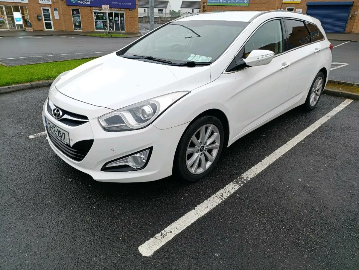 Hyundai i40 Estate Only 97k miles - Image 2