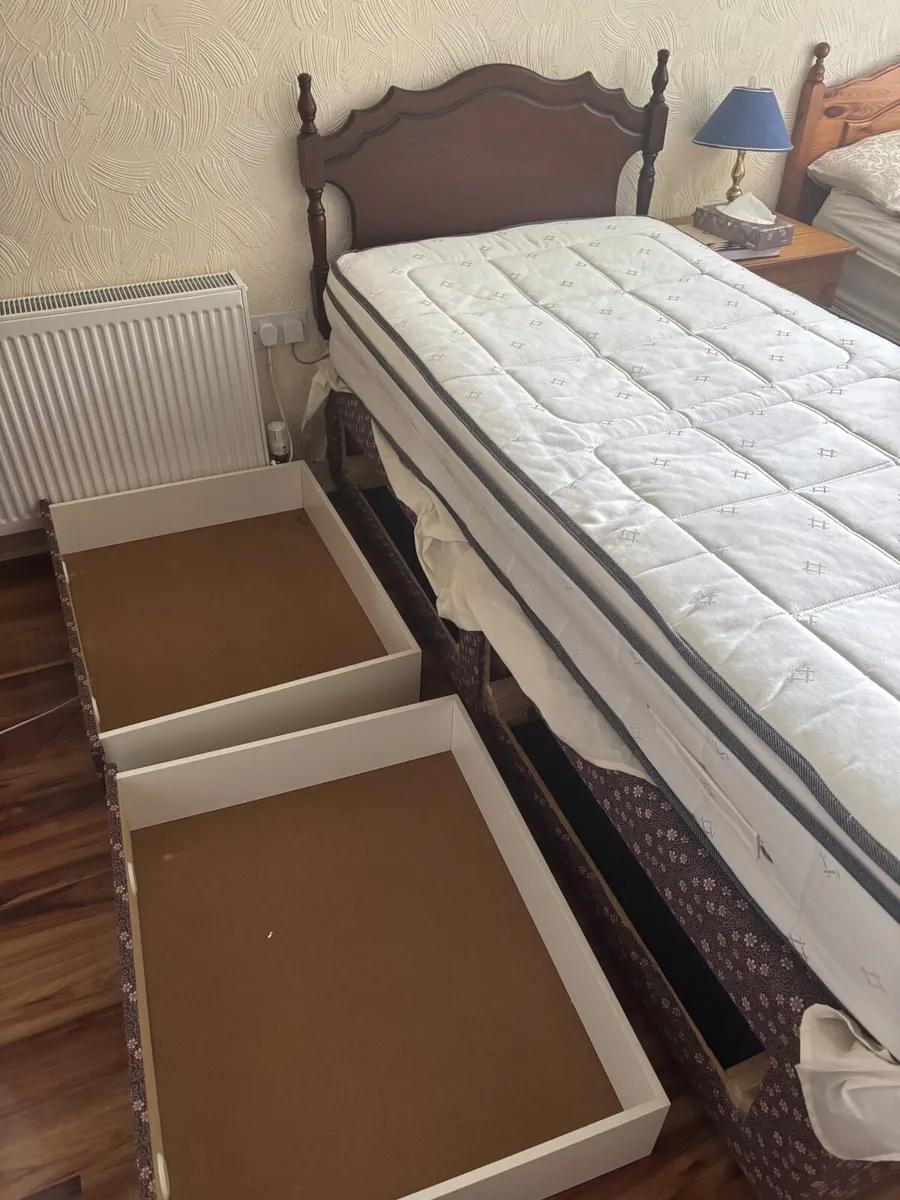 Bed and mattress free to a good home - Image 2