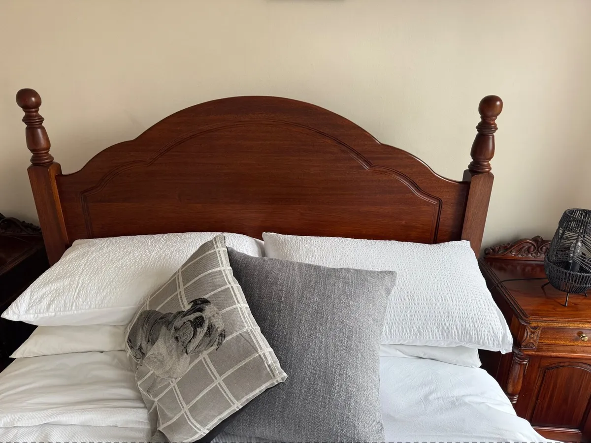 Headboard & lockers Mahogany. - Image 3