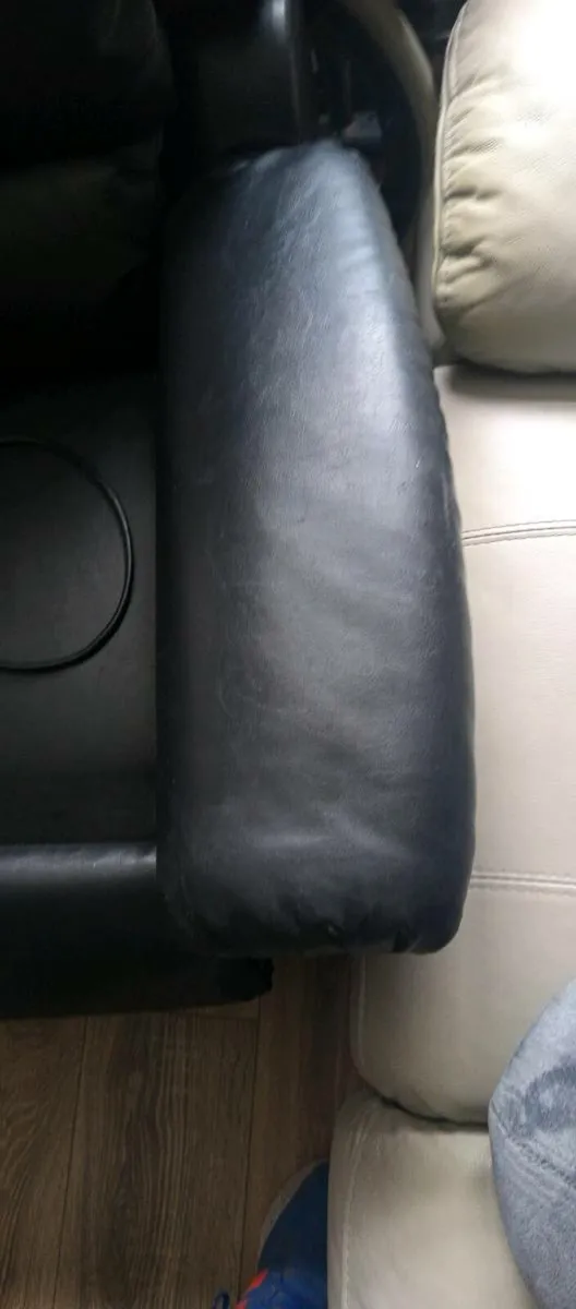 Black reclining arm chair - Image 2