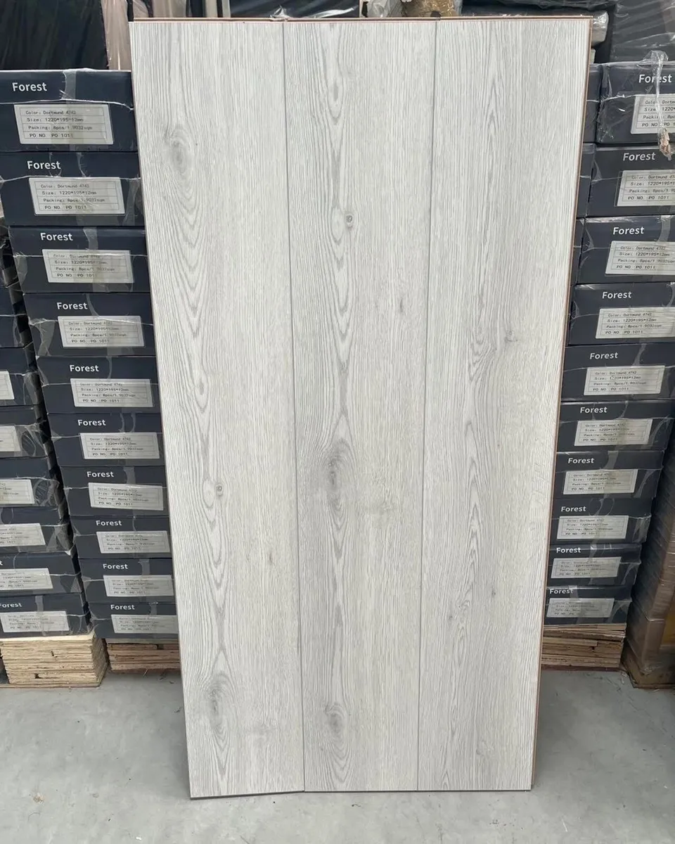 New 7mm Muson Oak Laminated Flooring FREE DELIVERY - Image 2