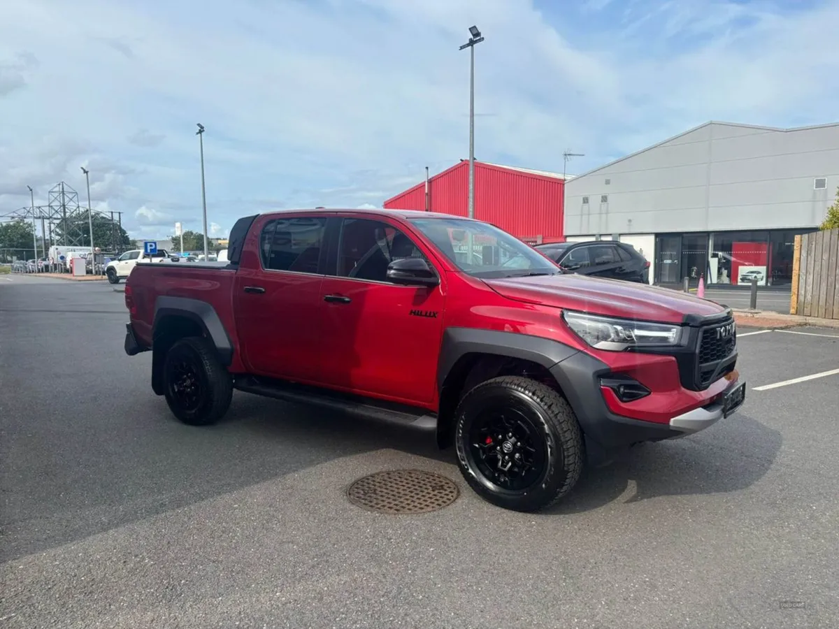 Toyota HiLux Mar 2025 Toyota Hilux 2.8 D-4d GR Sp - Image 2