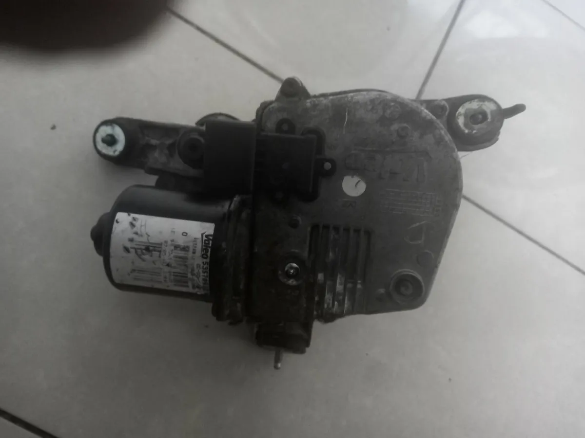 Wiper motor Citroën c5 - Image 1