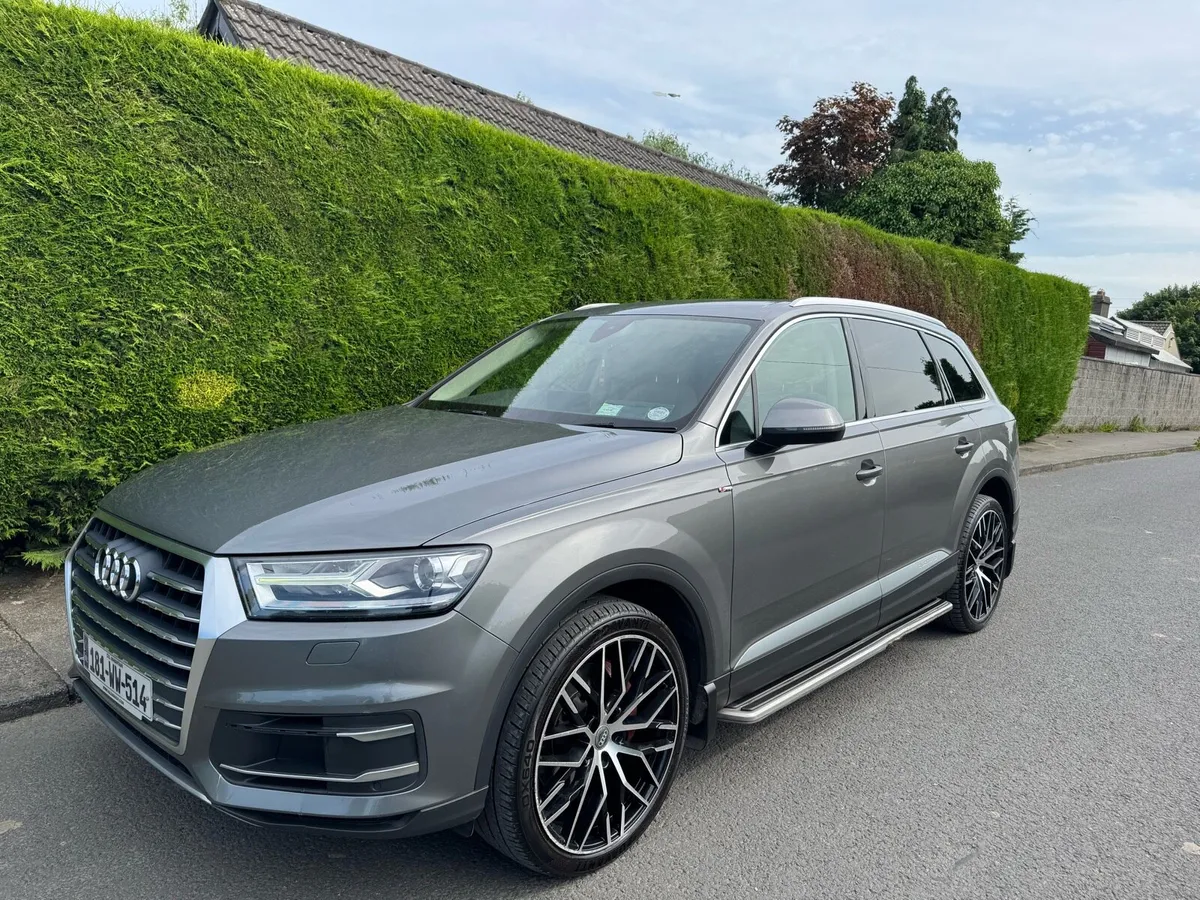 Audi Q7 7 seater read add - Image 4