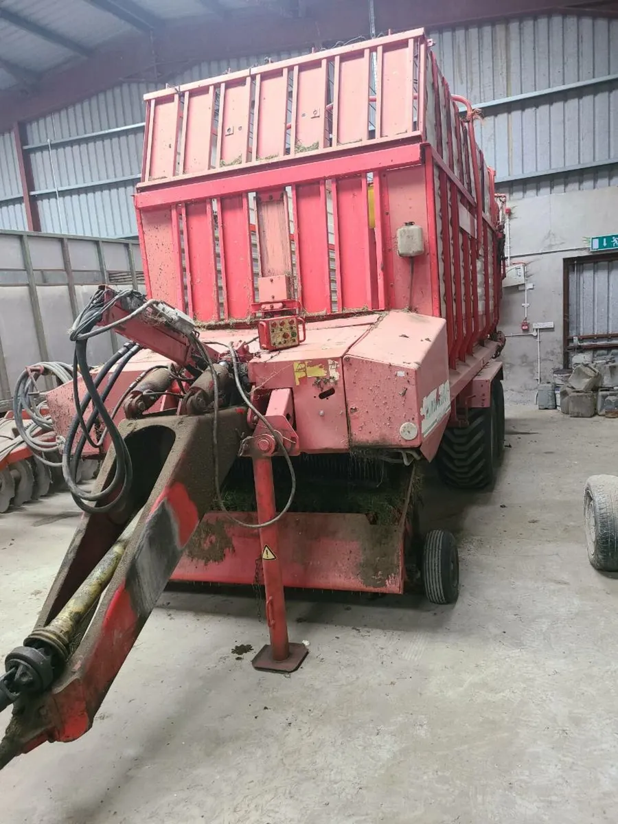Silage wagon - Image 1