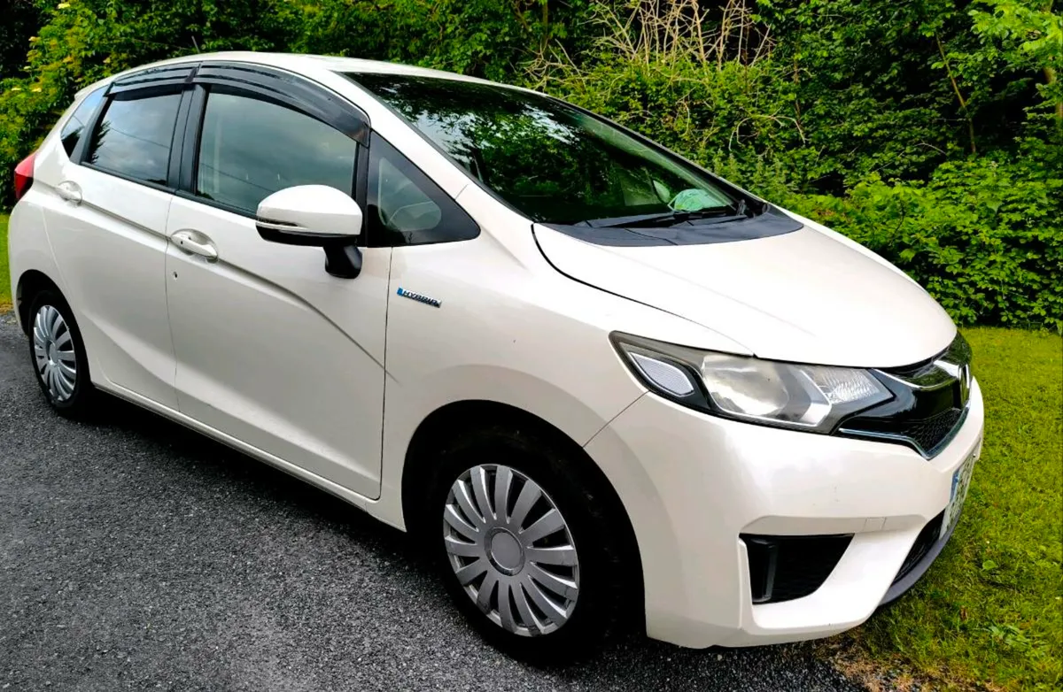 Honda fit hybrid - Image 1