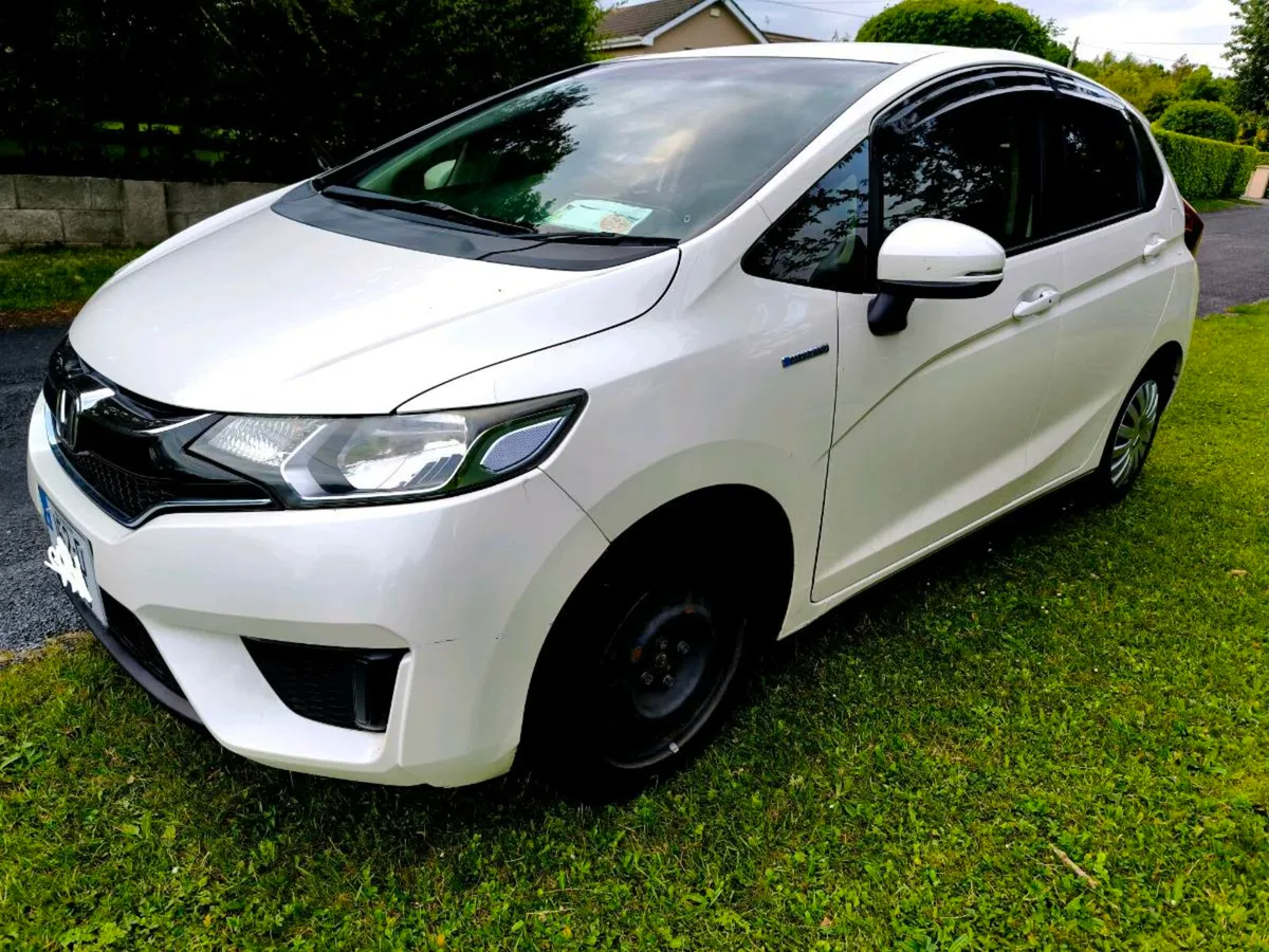 Honda fit hybrid - Image 2