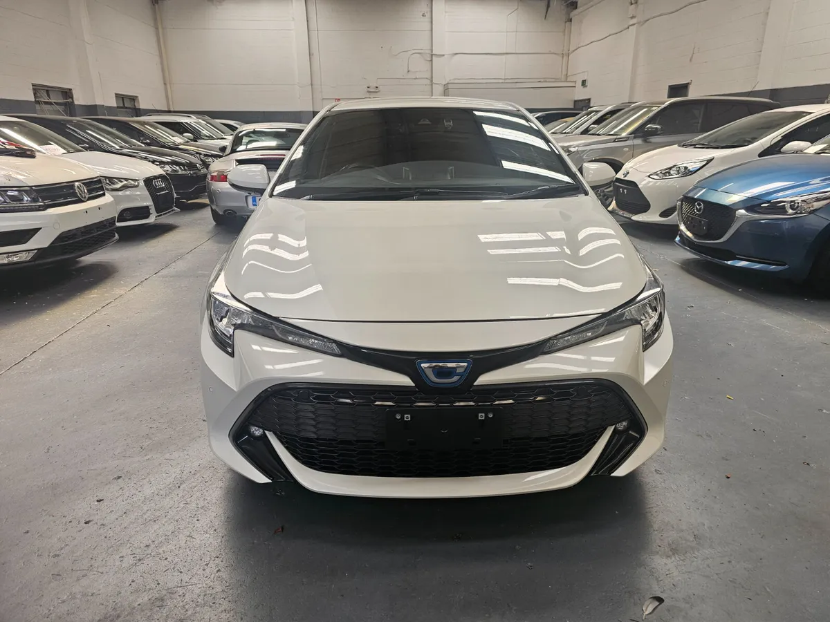 2018 Toyota Corolla Sport Hybrid - Image 2