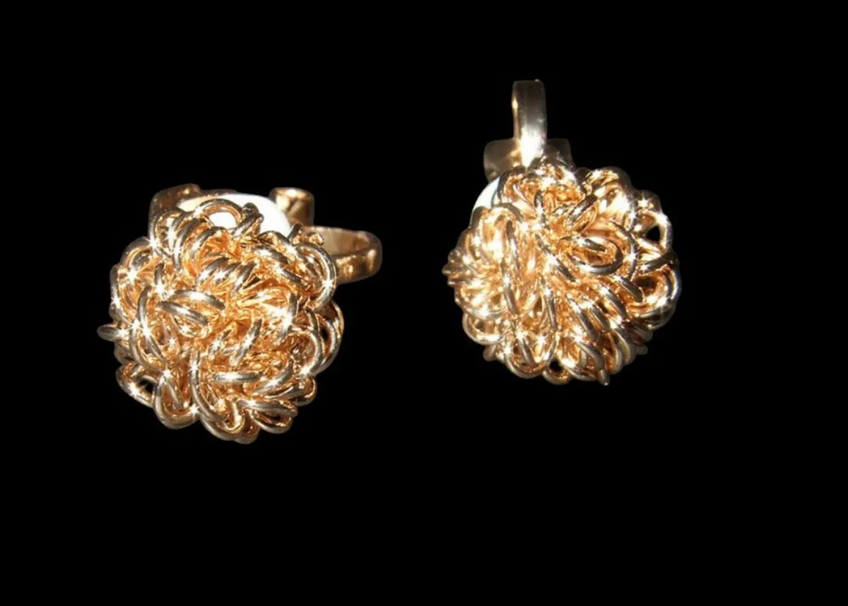 Vintage Harrods Clip-On Earrings - Image 2