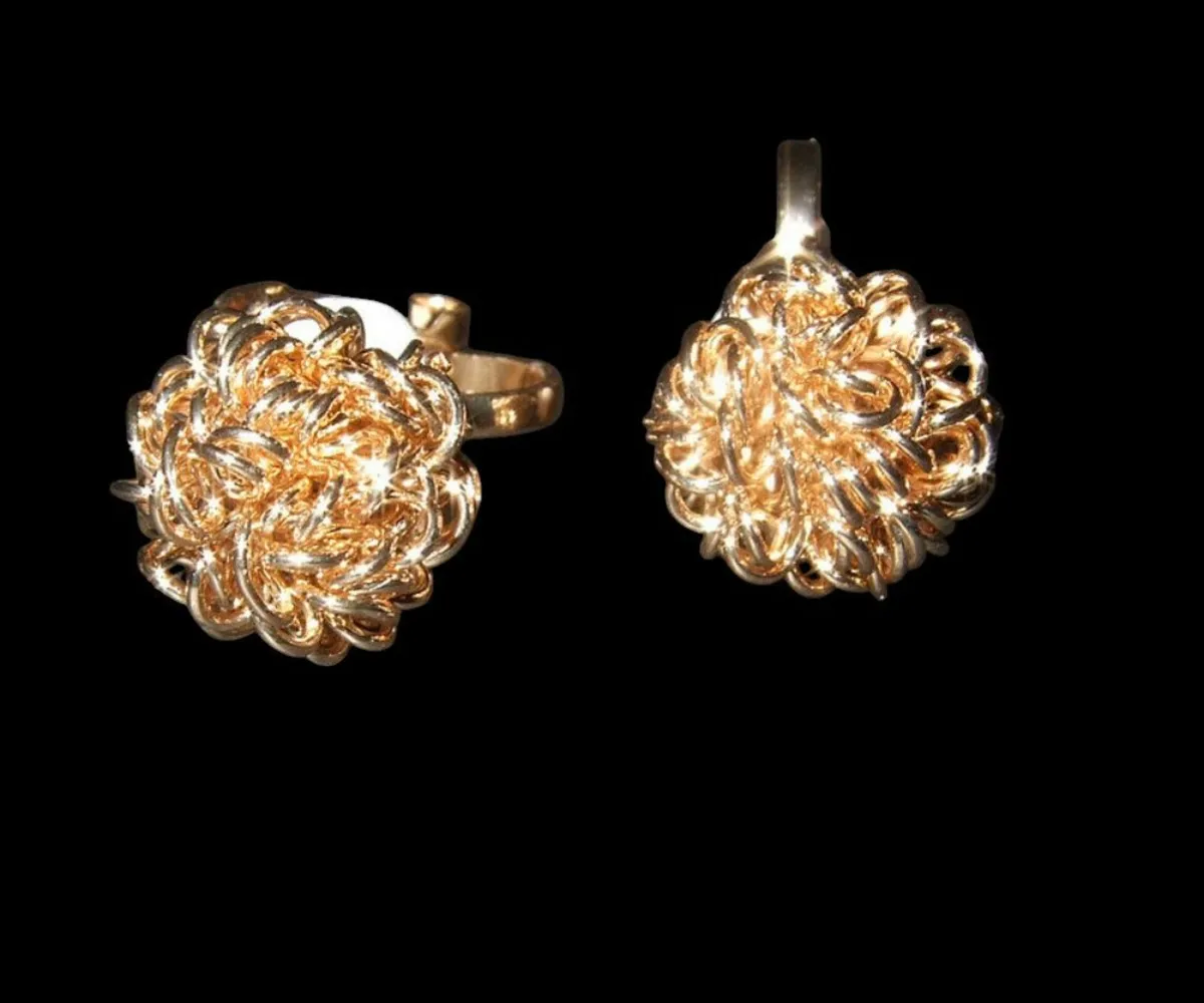 Vintage Harrods Clip-On Earrings - Image 3