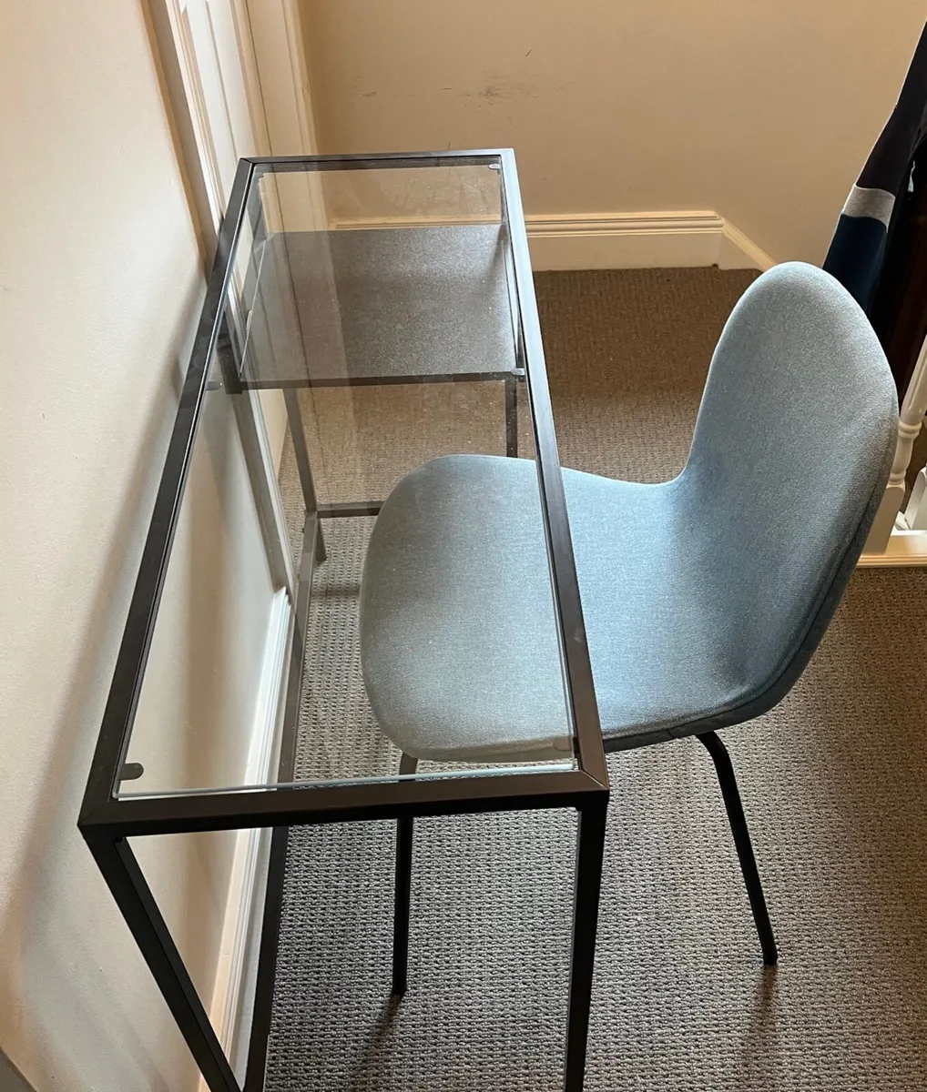 Desk (computer) - Image 3