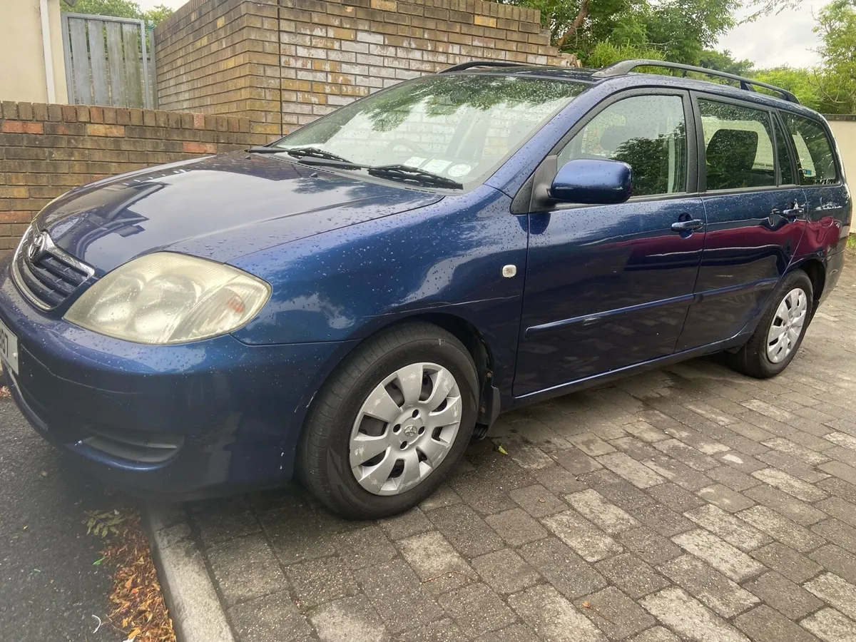 2005 Toyota Corolla Estate - Image 2