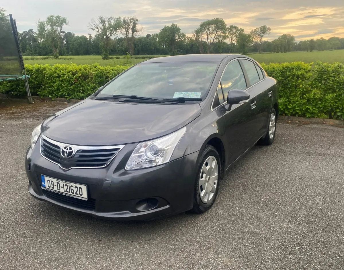 Toyota Avensis 2009 - Image 1