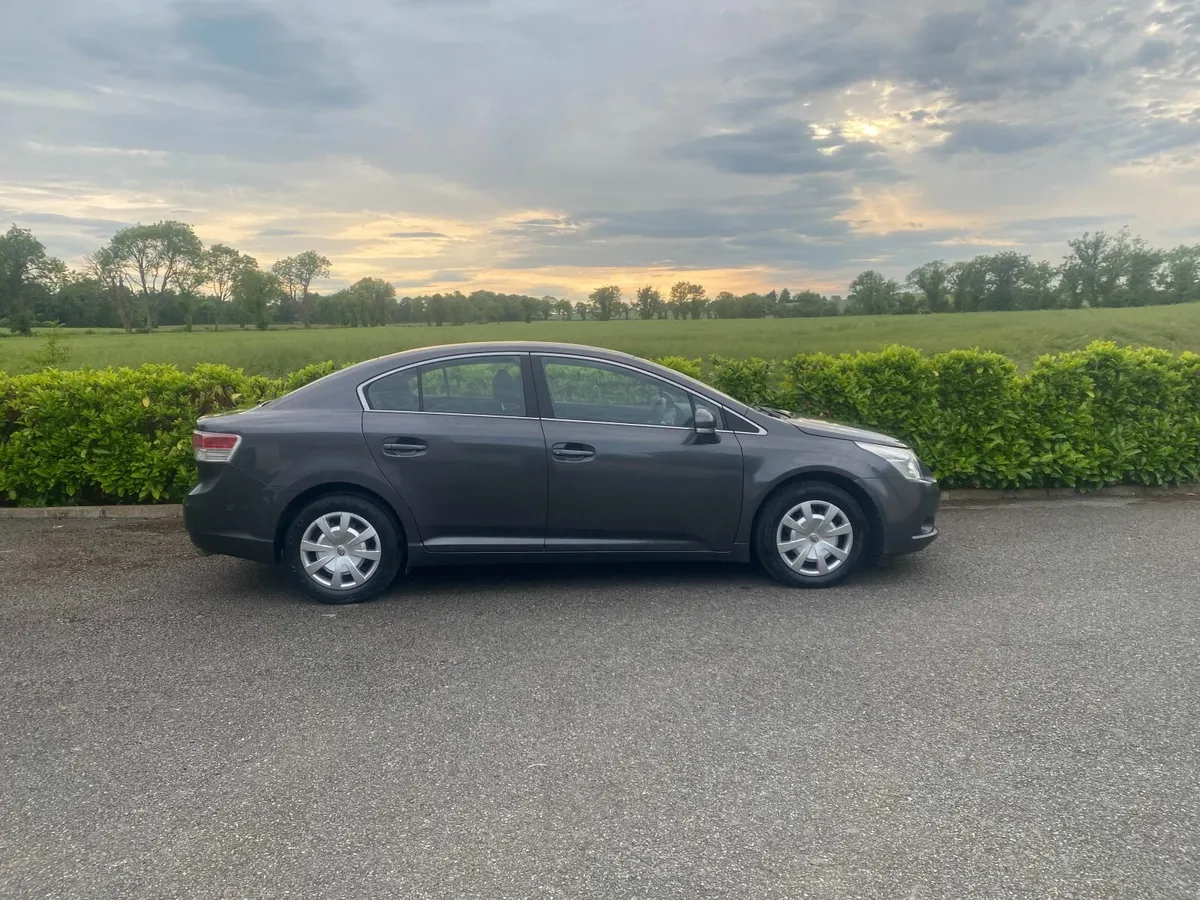 Toyota Avensis 2009 - Image 4