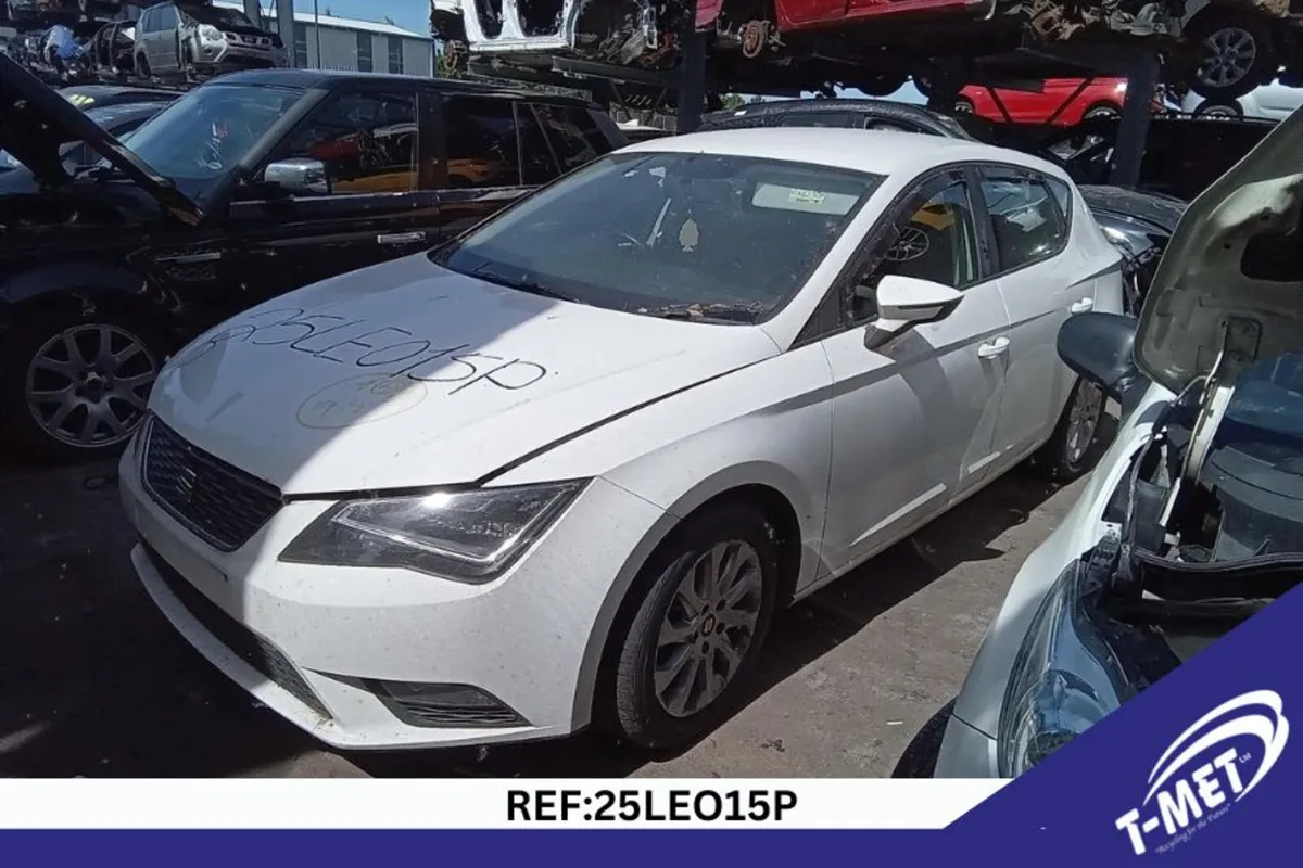 2015 SEAT LEON BREAKING FOR PARTS - Image 1