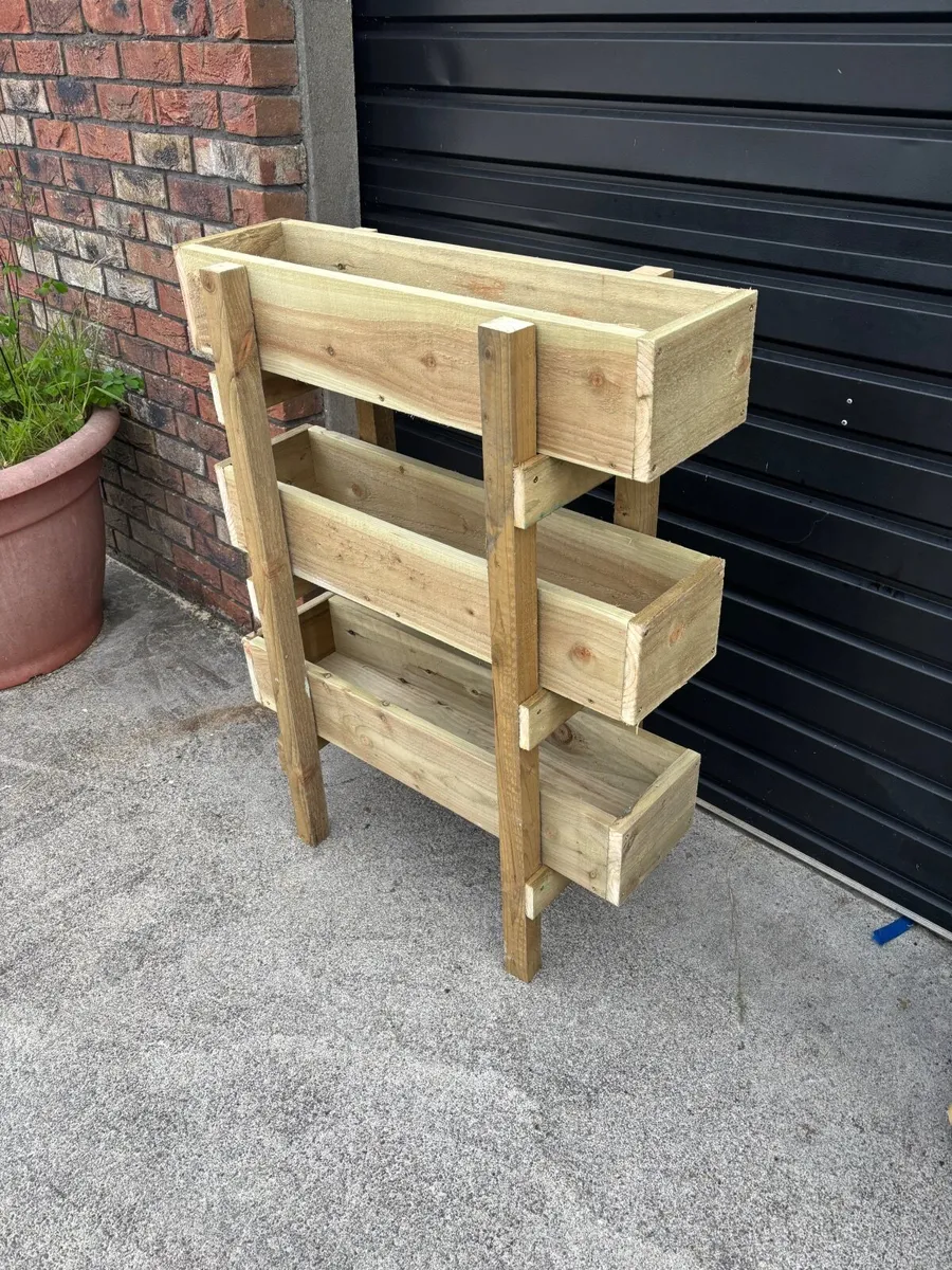 Garden planters - Image 1