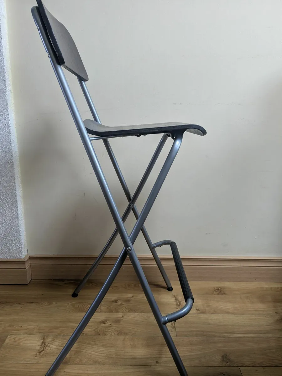 High stool/chair with back, folding - Image 2