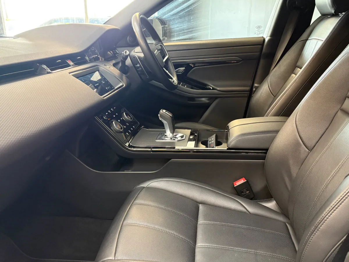 2022 Range Rover Evoque R Dynamic Phev 1.5 - Image 4