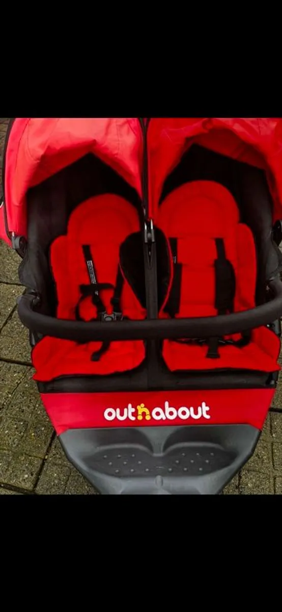 Out and about double buggy - Image 3