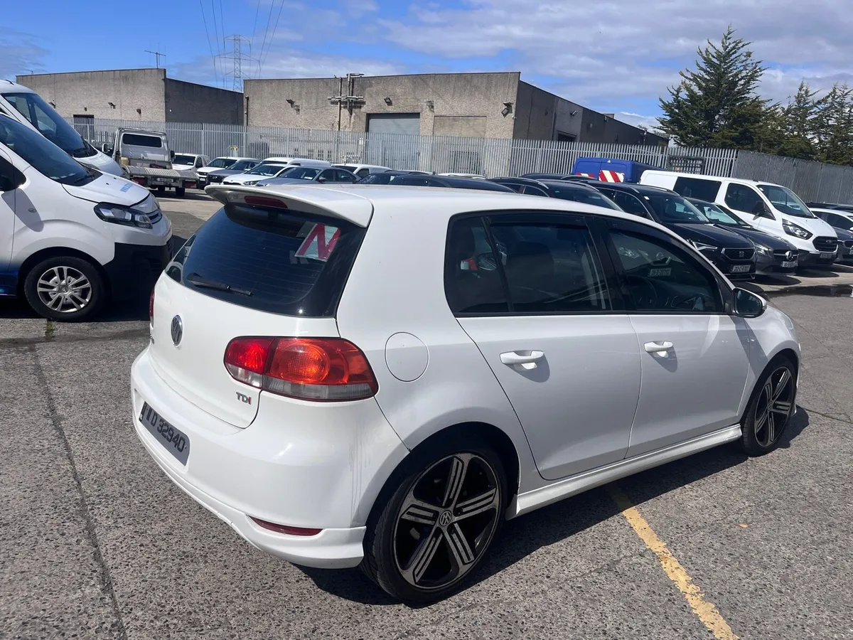 2011 golf 1.6 diesel - Image 4
