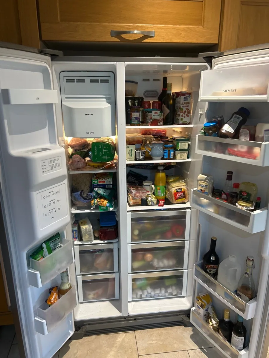Fridge freezer - Image 2
