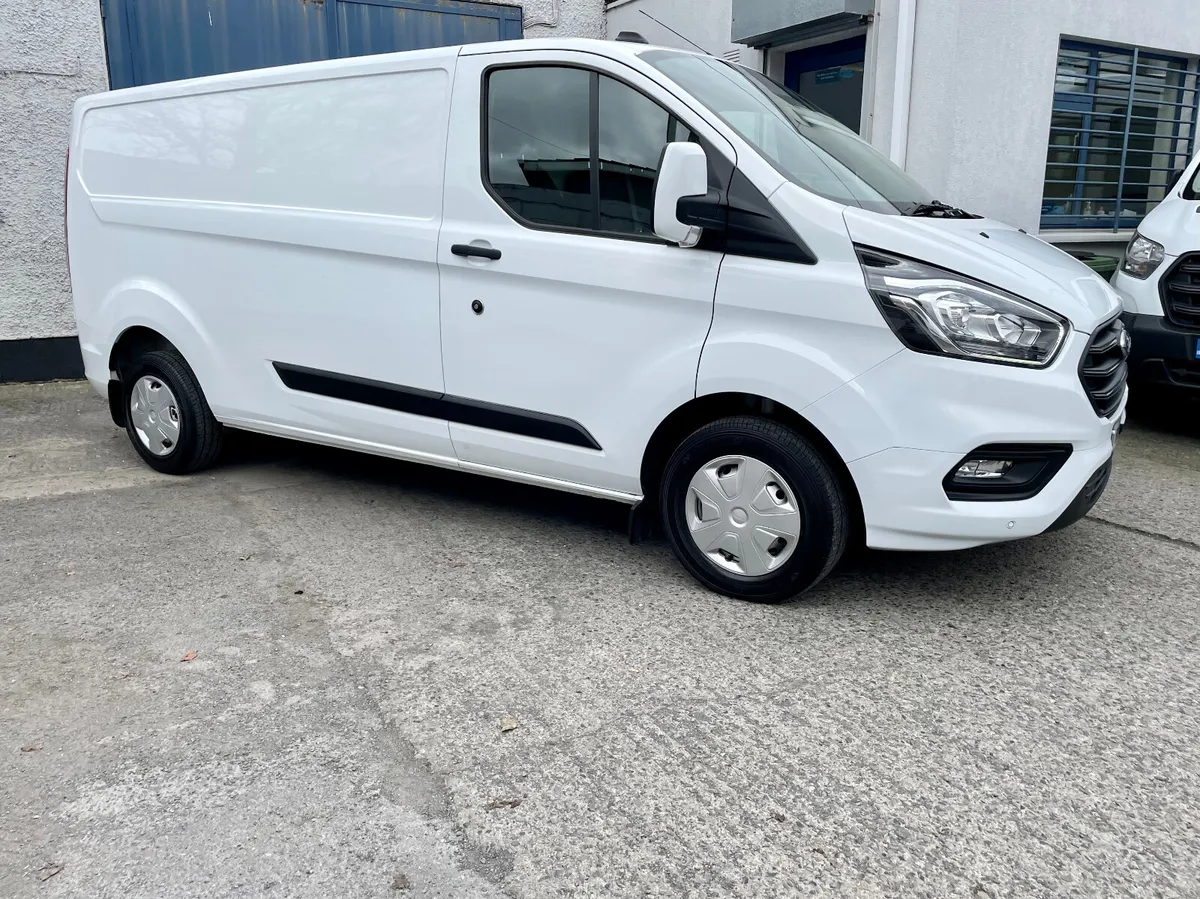 Ford Transit Custom 300L2 Trend 2.0TDCI 130PS,2022 - Image 2