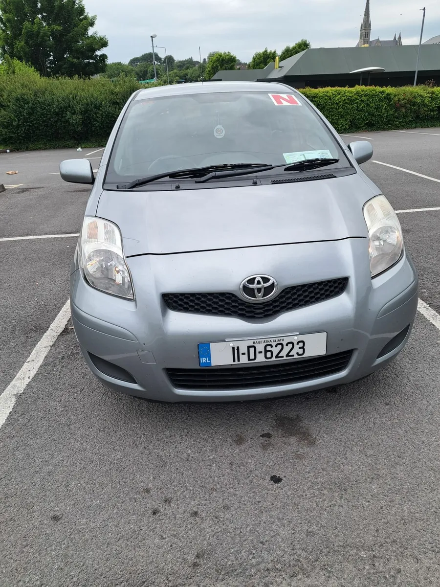 Toyota Yaris 2011 - Image 1