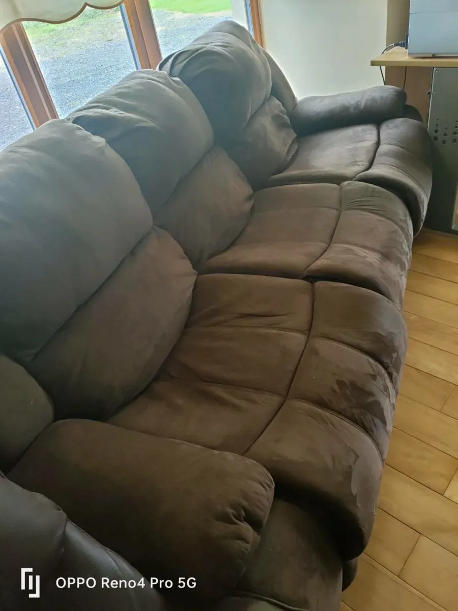 Three seater couch - Image 2