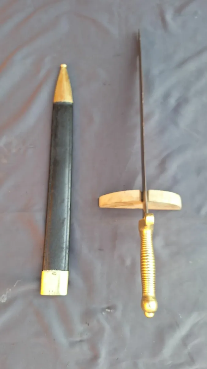 Antique French sword - Image 3