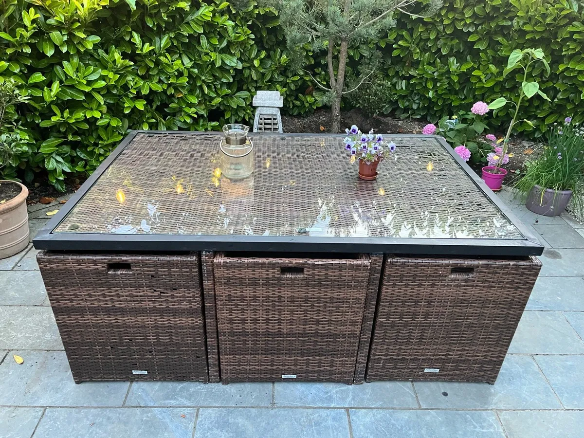 Cube rattan garden dining furniture - Image 2