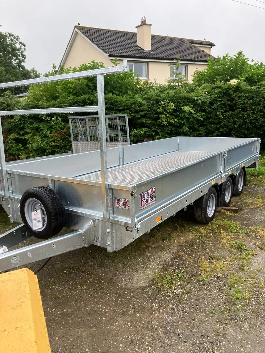Trailers - Image 2