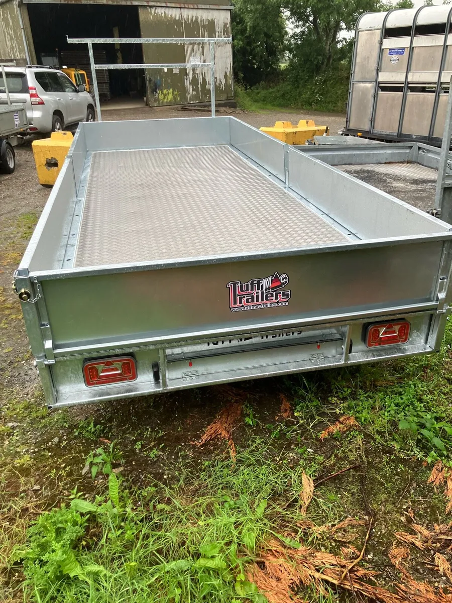 Trailers - Image 3
