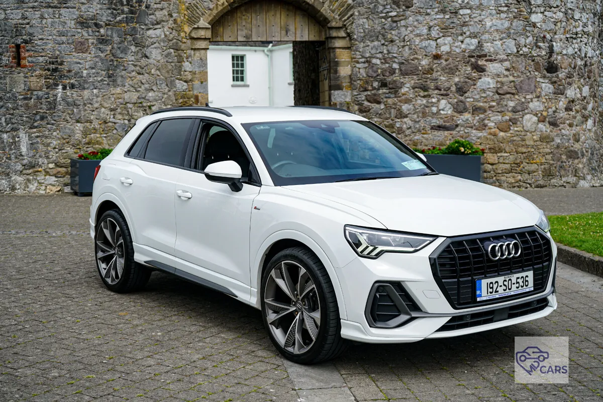 Audi Q3 S line - Image 1
