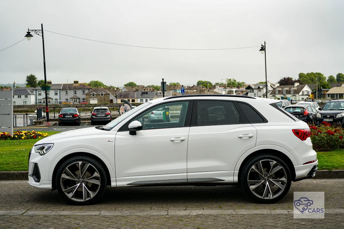Audi Q3 S line - Image 3