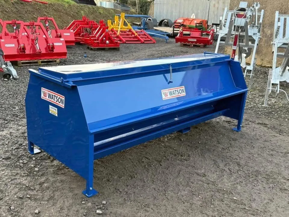WALTER WATSON AD LIB HOGGET FEEDER - Image 1
