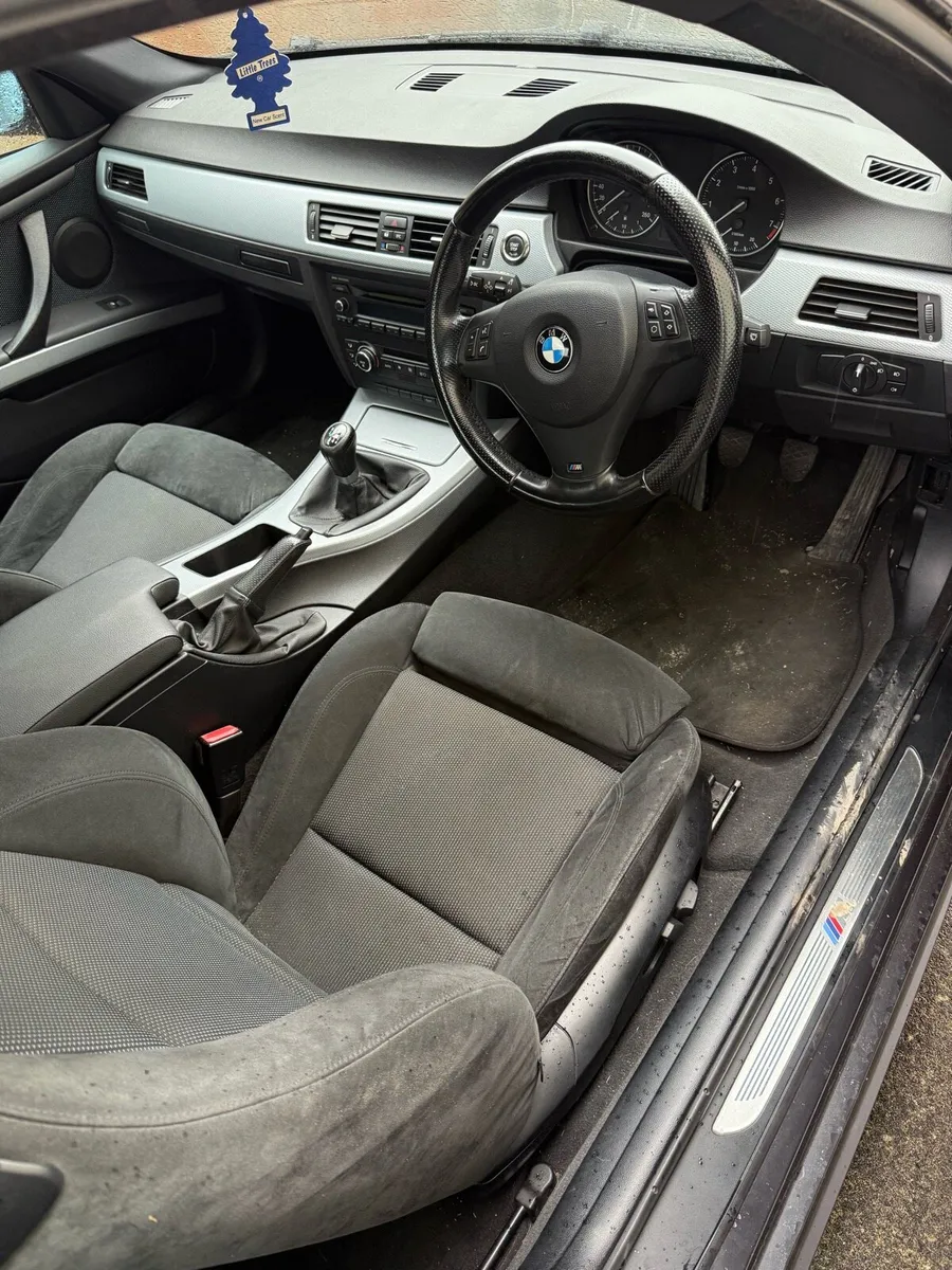 BMW 320i Msport - Image 2