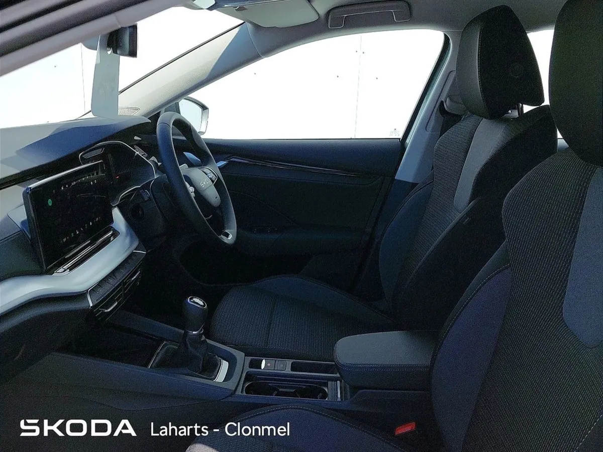 Skoda Octavia Combi Selection 2.0tdi 115HP - Image 4