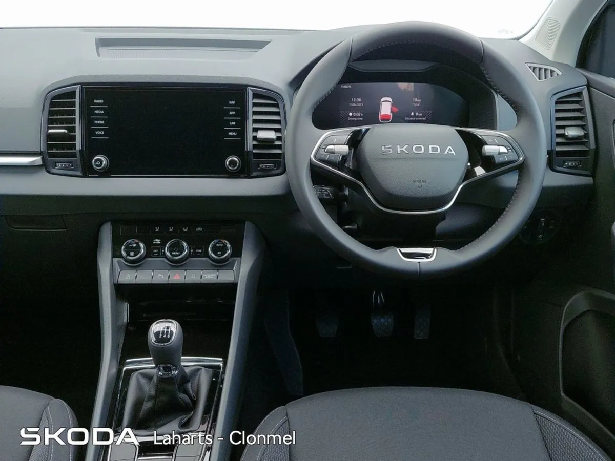 Skoda Karoq Selection 2.0tdi 115HP - Image 2