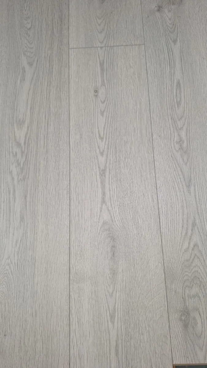 New 7mm Java light grey laminated flooring - Image 1