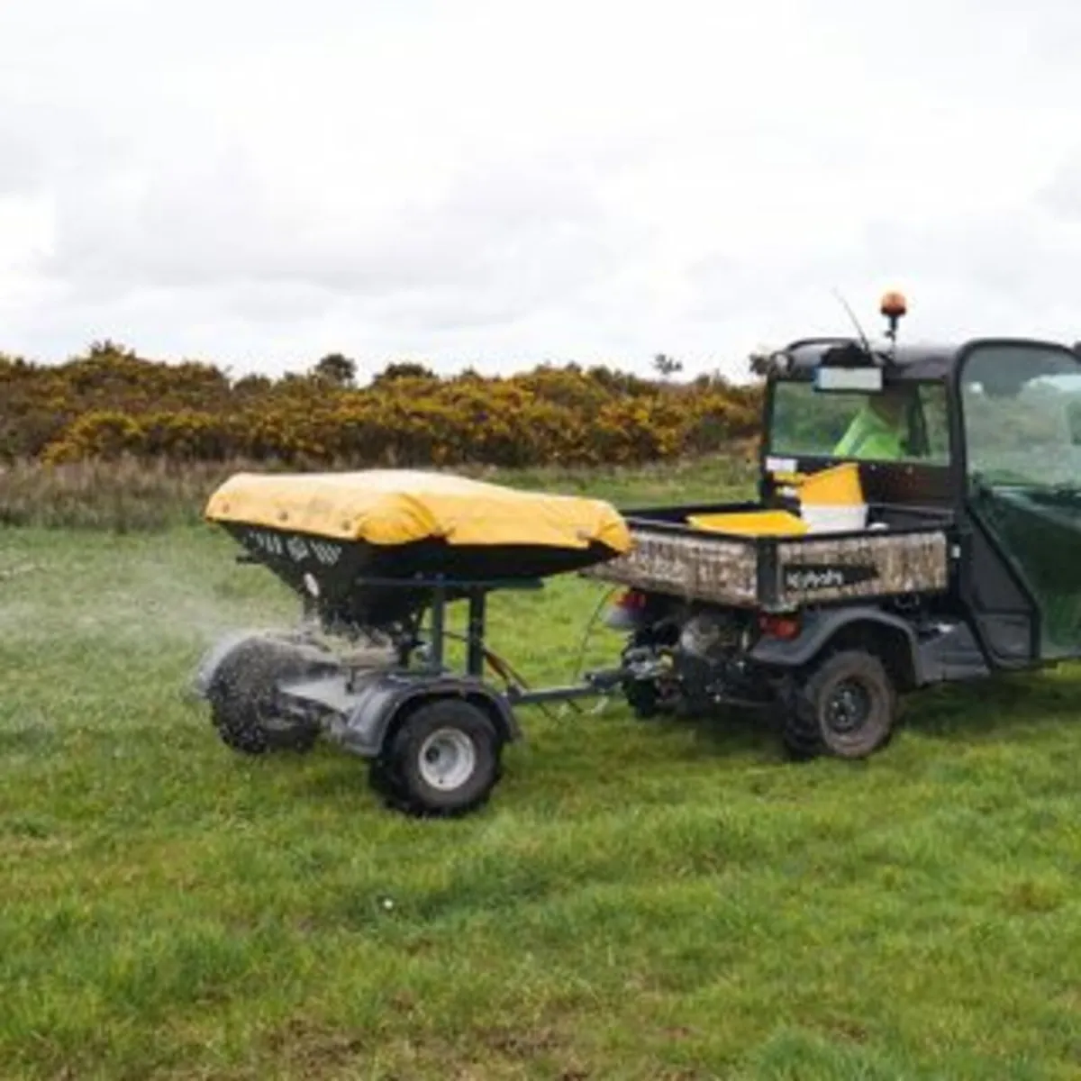 ATV Fertiliser Spreader - Image 3